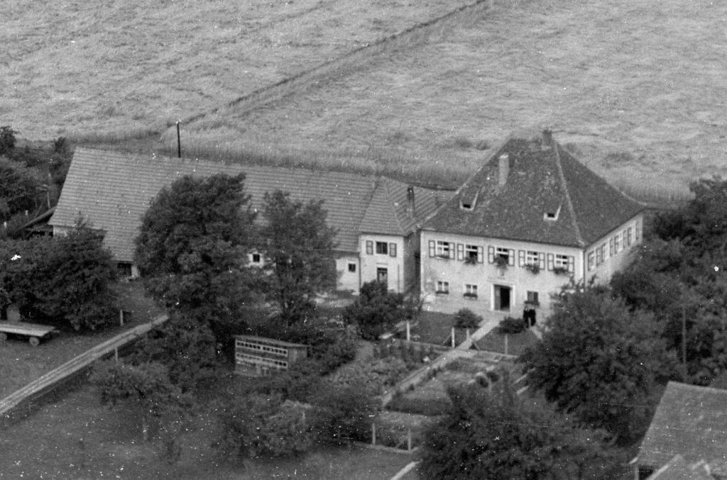 Historischer Pfarrhof Niederleierndorf Langquaid Exterior photo